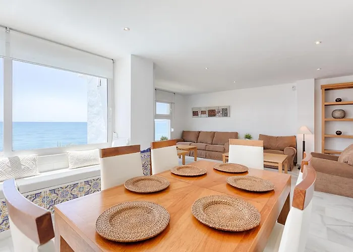 Front Sea View Apartment Estepona
