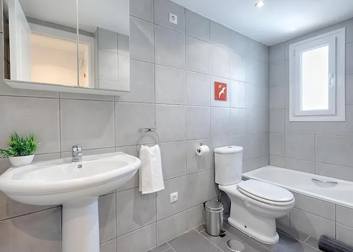 Daire Front Sea View Estepona