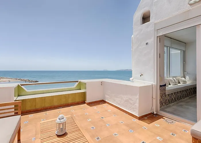 Daire Front Sea View Estepona