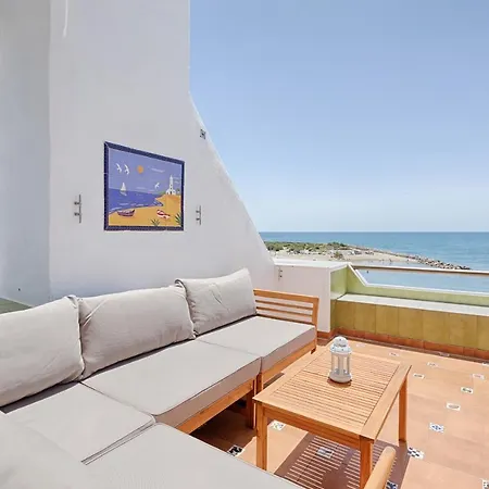 Front Sea View Апартаменти